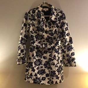 Cream and White Patterned Coat